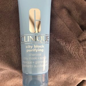 Clinique City Block Purifying Charcoal mask